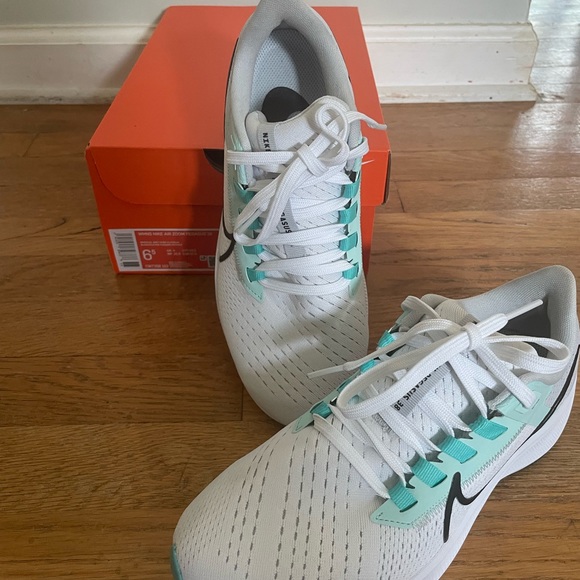 WMNS Nike Air Pegasus 38 - Picture 4 of 4